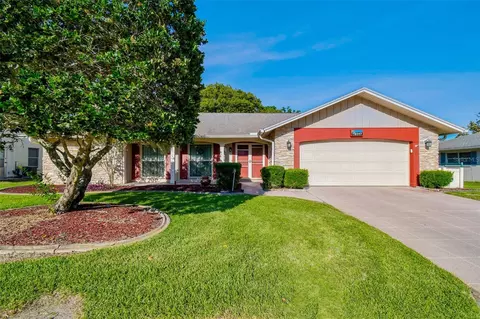8317 Roxboro Dr, Hudson, FL 34667