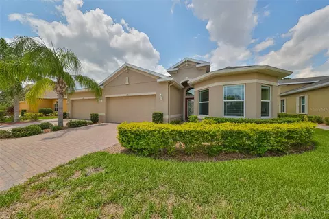 628 Chipper Dr, Sun City Center, FL 33573