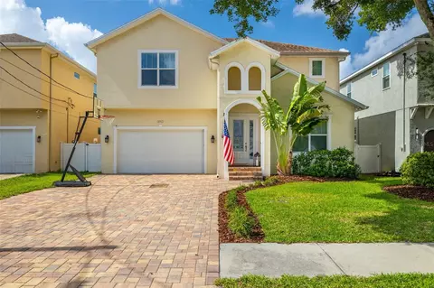 2712 W Gray St, Tampa, FL 33609