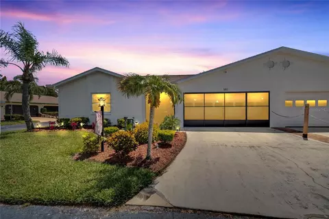 1811 Breth Ct, Sun City Center, FL 33573