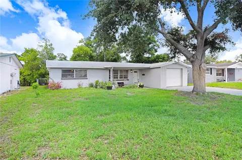 5114 Rosewood Dr, New Port Richey, FL 34653
