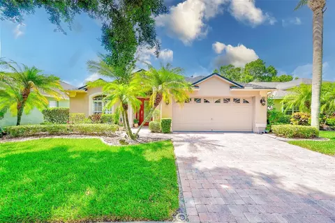 10429 Lightner Bridge Dr, Tampa, FL 33626
