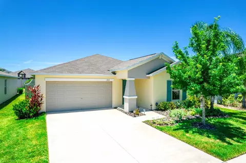 17115 White Mangrove Dr, Wimauma, FL 33598