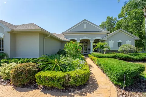 6019 Flatwoods Manor Cir, Lithia, FL 33547