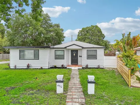430 Rotary Pl NE, Saint Petersburg, FL 33703