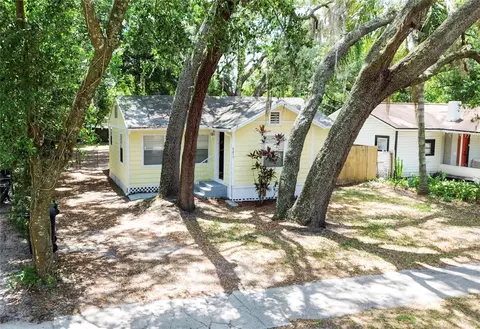 8417 El Portal Dr, Tampa, FL 33604