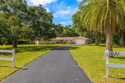 1631 Rosery Rd NE, Largo, FL 33771