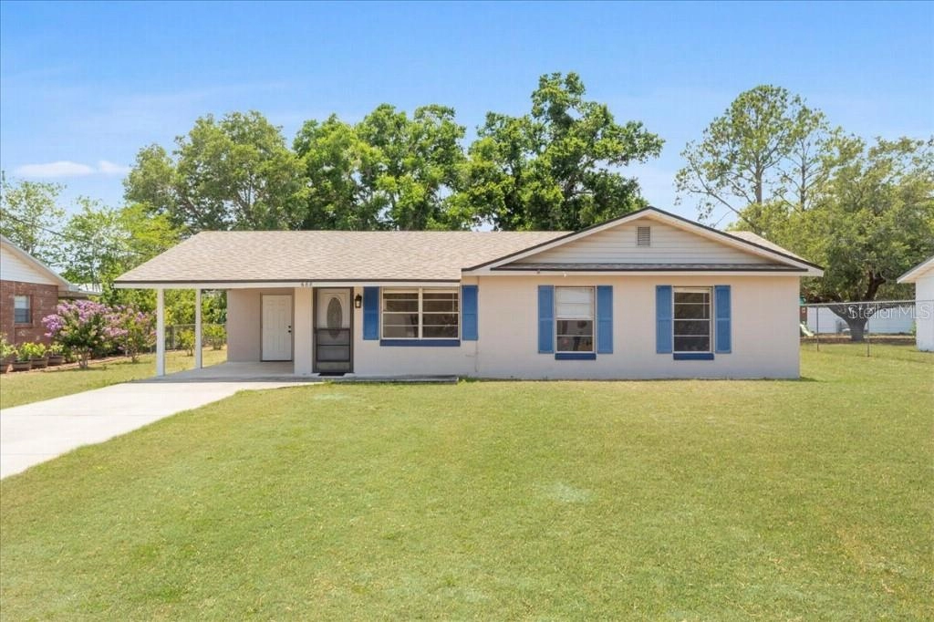 688 E Central Ave, Eagle Lake, FL 33839 photo 1