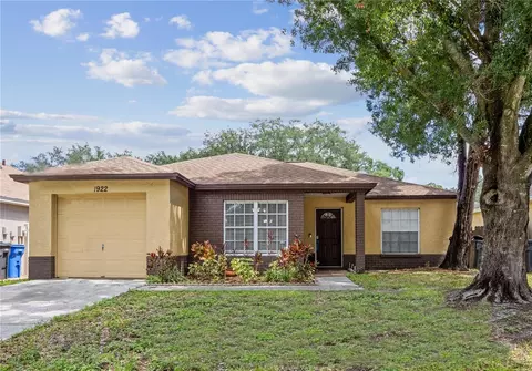 1922 Dartford Ct, Valrico, FL 33594