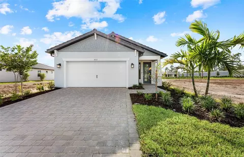 4717 Blue Star Ct, North Port, FL 34289
