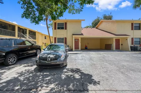 7615 Camarina Calle, Tampa, FL 33615