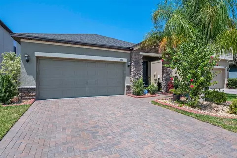 9711 Ivory Dr, Sun City Center, FL 33573