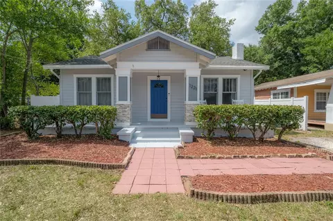1221 E Giddens Ave, Tampa, FL 33603