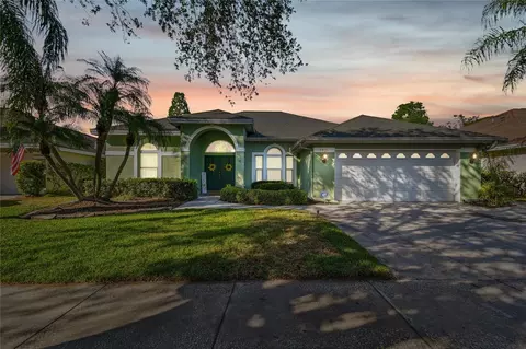 9911 Woodbay Dr, Tampa, FL 33626