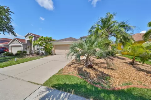 5041 Clover Mist Dr, Apollo Beach, FL 33572