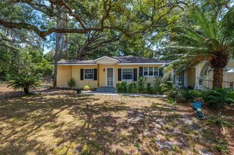 16637 Livingston Ave, Lutz, FL 33559