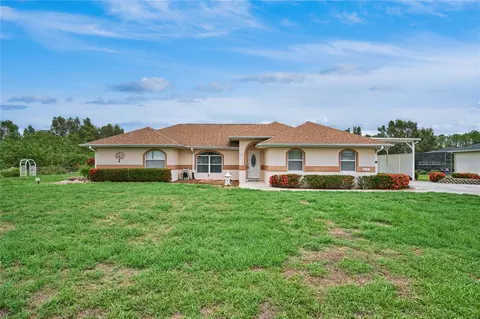 6421 Amaryllis Dr, Indian Lake Estates, FL 33855