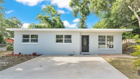 802 S Castle Ct, Tampa, FL 33612