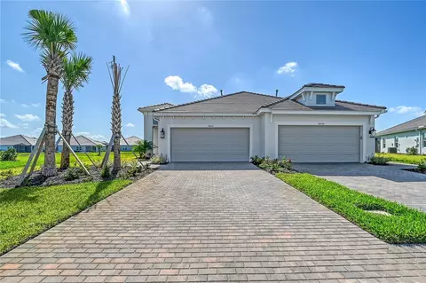 18042 Topiary Park Pl, Venice, FL 34293