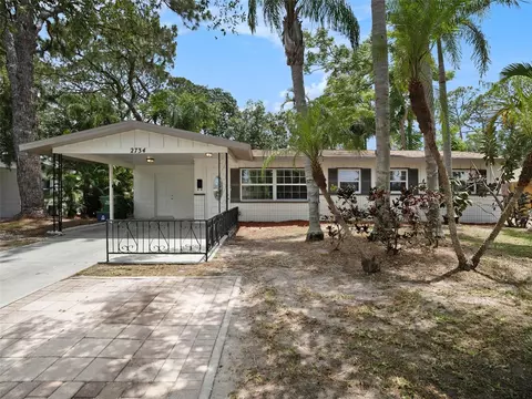 2734 Bruce Ln, Sarasota, FL 34237