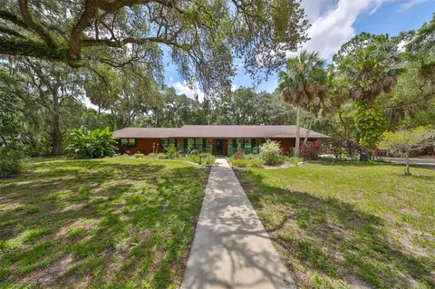 3302 Arrowsmith Rd, Wimauma, FL 33598