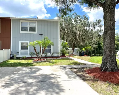 13911 Village View Dr, Tampa, FL 33624