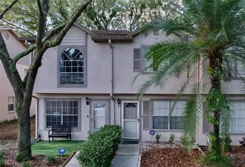 2122 Fletchers Point Cir, Tampa, FL 33613