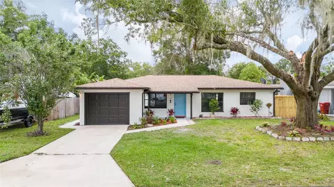 1008 N Bracewell Dr, Plant City, FL 33563