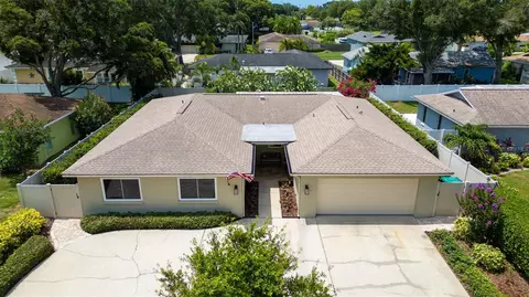 12056 97th Ave, Seminole, FL 33772