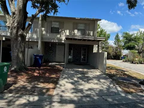 5254 Tennis Court Cir #10, Tampa, FL 33617