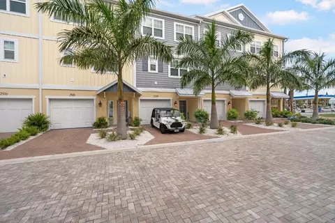2520 Coral Ct, Indian Rocks Beach, FL 33785