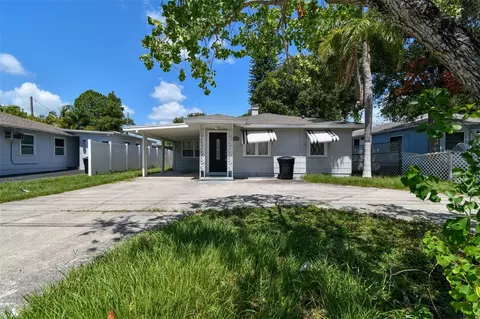 1321 58th St S, Gulfport, FL 33707