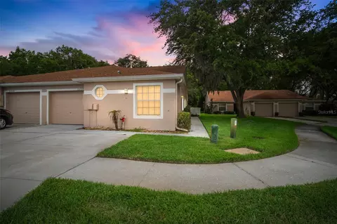35224 Whispering Pines Dr, Zephyrhills, FL 33541