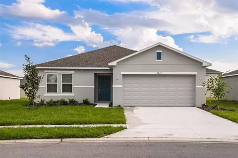 2647 Fernleaf St, Auburndale, FL 33823