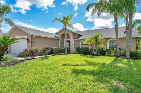 19718 Wyndham Lakes Dr, Odessa, FL 33556