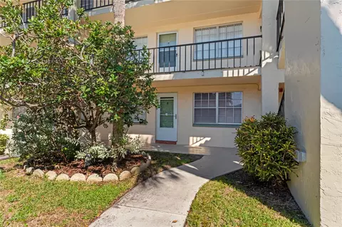 11720 Park Blvd #109, Seminole, FL 33772