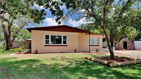 5608 Gateway Dr, Tampa, FL 33615