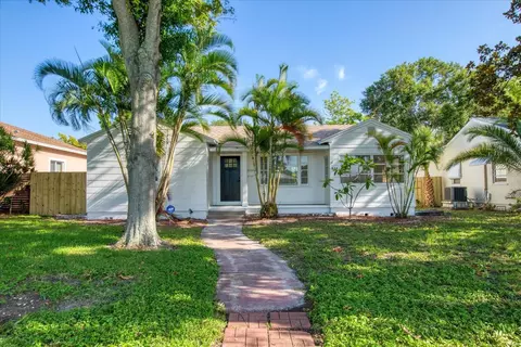 644 39th Ave NE, Saint Petersburg, FL 33703