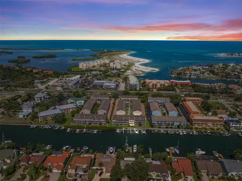 1109 Pinellas Bayway S #103, Tierra Verde, FL 33715