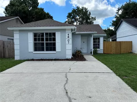 4607 Eastwind Dr, Plant City, FL 33566