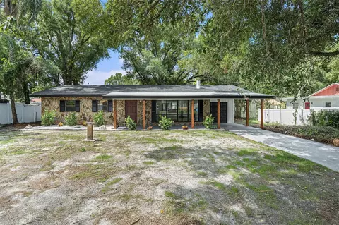 2702 W Juneau St, Tampa, FL 33614