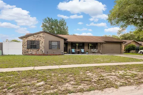 1004 Wildrose Dr, Lutz, FL 33549