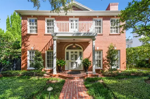 915 S Golf View St, Tampa, FL 33629