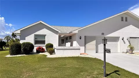 1621 Faxton Dr, Sun City Center, FL 33573