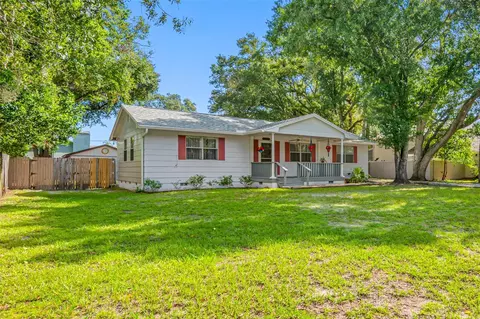 5206 Parade St, Temple Terrace, FL 33617