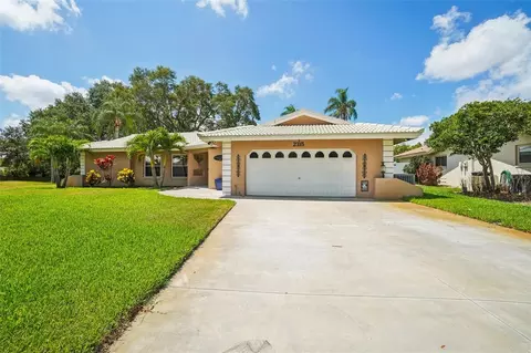2315 Minneola Rd, Clearwater, FL 33764