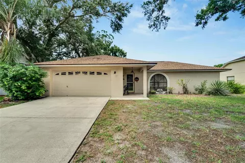 1802 Paddock Dr, Plant City, FL 33566