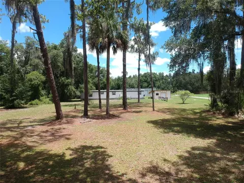 38335 County Line Rd, Zephyrhills, FL 33540