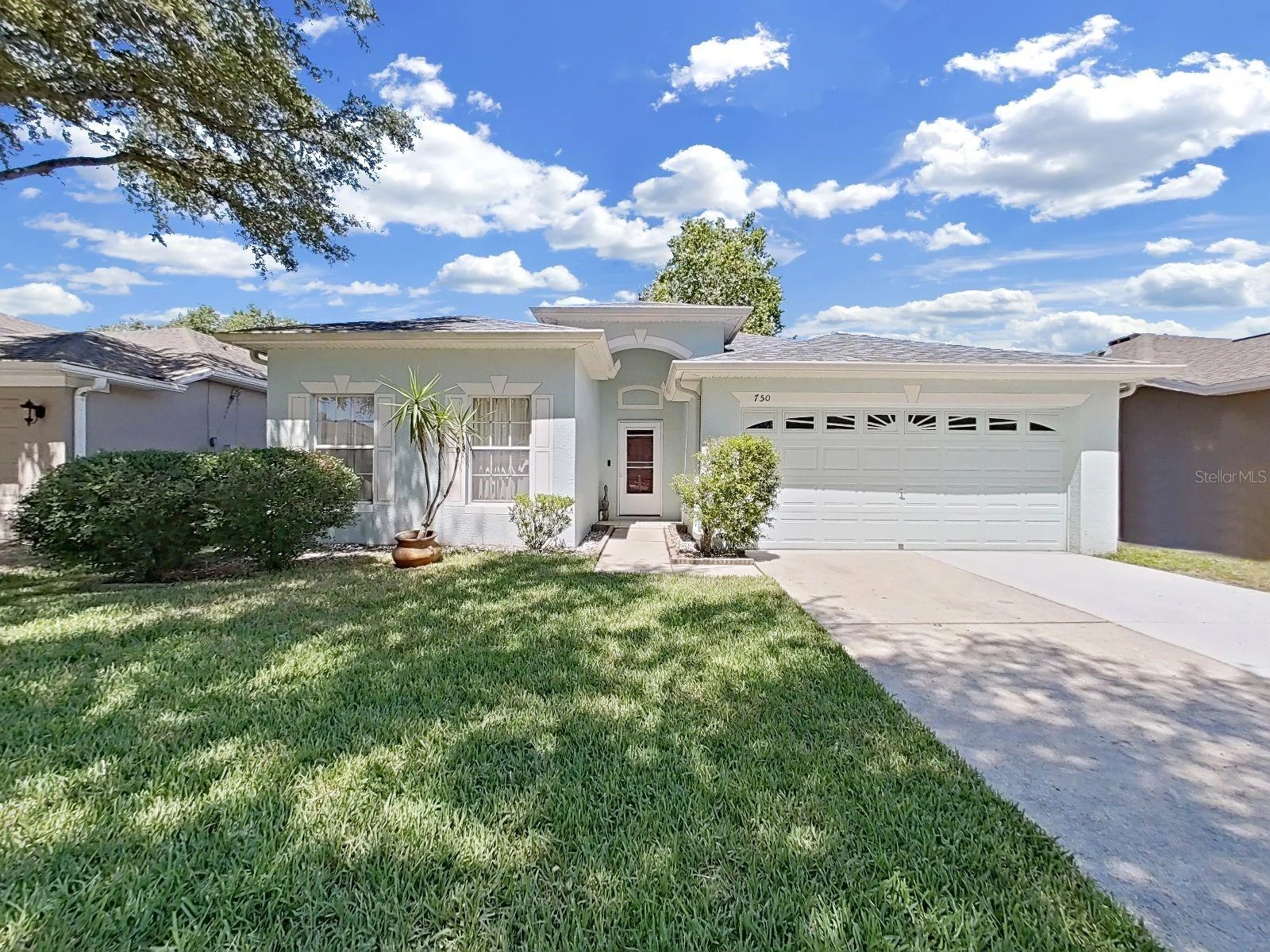 750 Star Pointe Dr, Seffner, FL 33584 photo 1