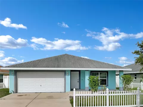 1557 Blossom Bayou Cir, Ruskin, FL 33570